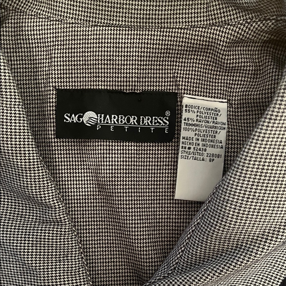 Eclectic Vintage Pattered Button up top - Picture 2 of 4